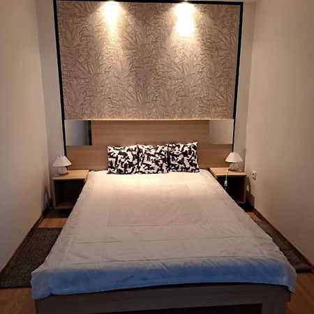Nefelejcs Vendeghaz Hotel Balatonkenese Bagian luar foto