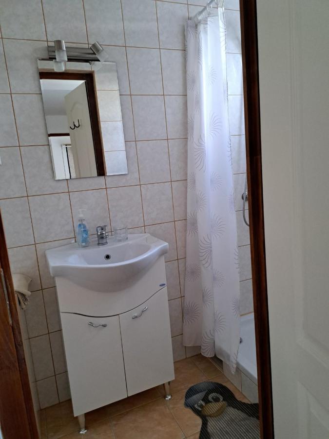 Nefelejcs Vendeghaz Hotel Balatonkenese Bagian luar foto
